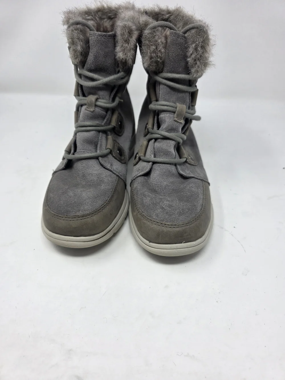 Sorel Whitney Short Waterproof Suede Faux Fur Winter Boots Womens Size 8.5 Grey